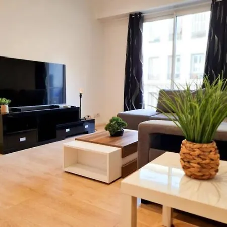 Appartement Nice Avec Balcon Et Parking Prive Exterior photo