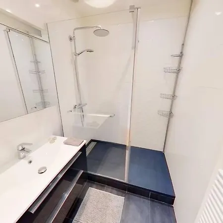 Appartement Nice Avec Balcon Et Parking Prive Exterior photo