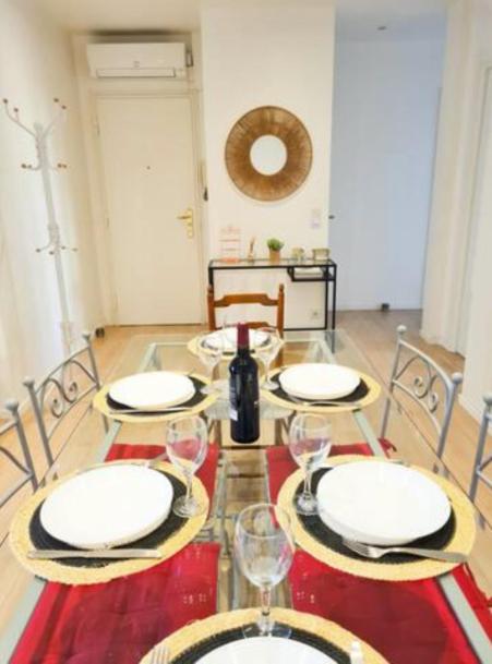 Appartement Avec Balcon Et Parking Prive *